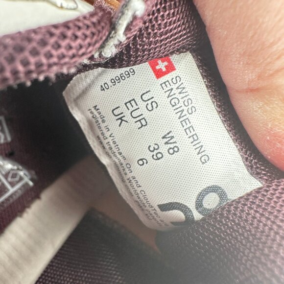 On Cloud X Swiss Engineering Women Size 8 40.99699 Silver Almond Peach Shoes - Picture 10 of 11